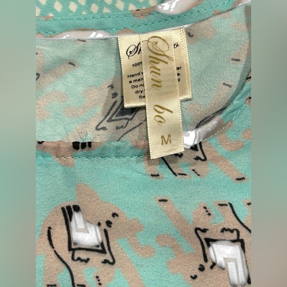 🐘SHUN BO!! STUNNING LUCKY ELEPHANT TOP! EASY SLIP ON! GORG PRINT!!🐘 - Picture 10 of 14